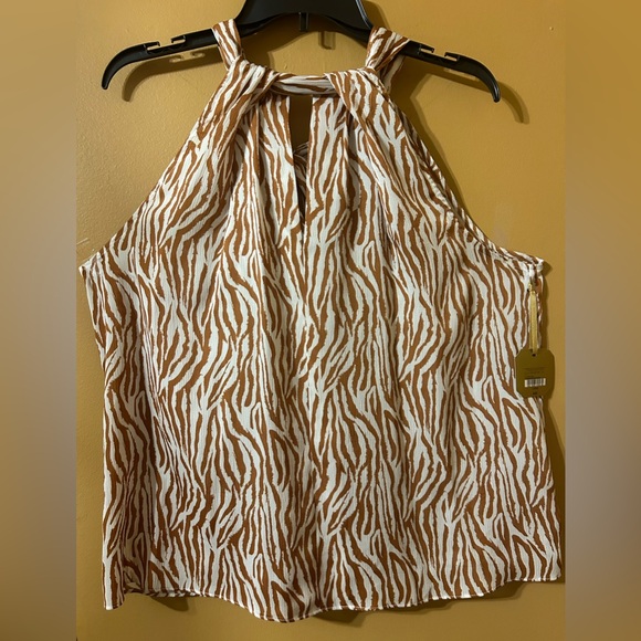 Sierra Brown Zebra print blouse - Picture 2 of 5